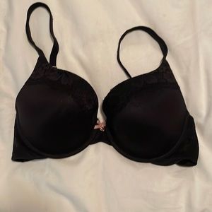 Black lace body by Victoria perfect shape bra size 32, DD